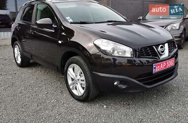 Внедорожник / Кроссовер Nissan Qashqai 2010 в 