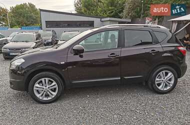 Внедорожник / Кроссовер Nissan Qashqai 2010 в 