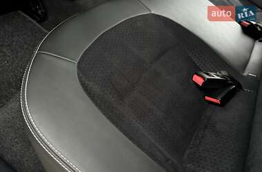Внедорожник / Кроссовер Nissan Qashqai 2013 в 