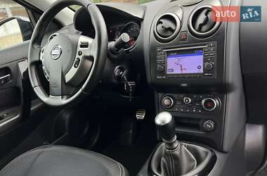 Внедорожник / Кроссовер Nissan Qashqai 2013 в 