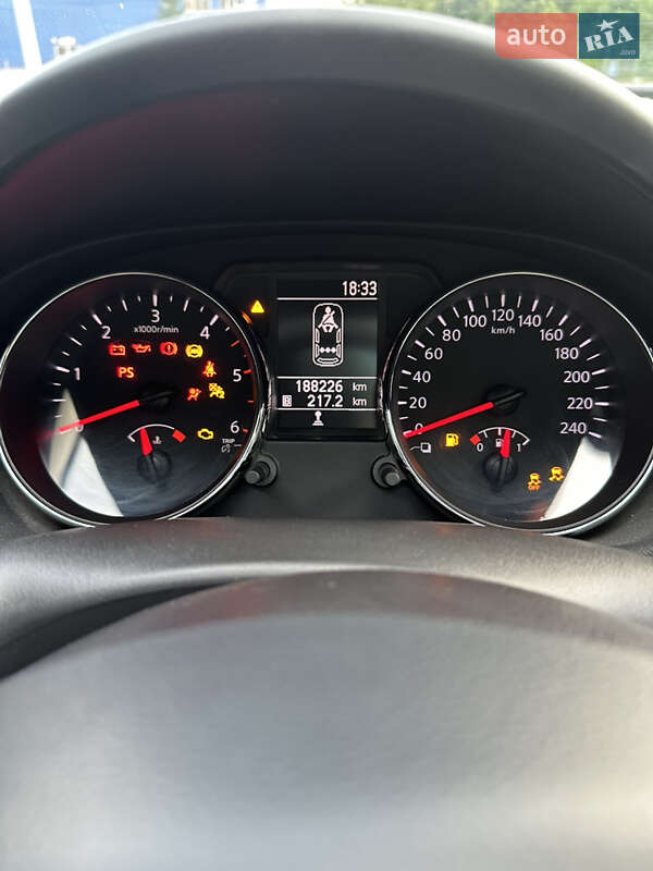 Внедорожник / Кроссовер Nissan Qashqai 2010 в Черновцах