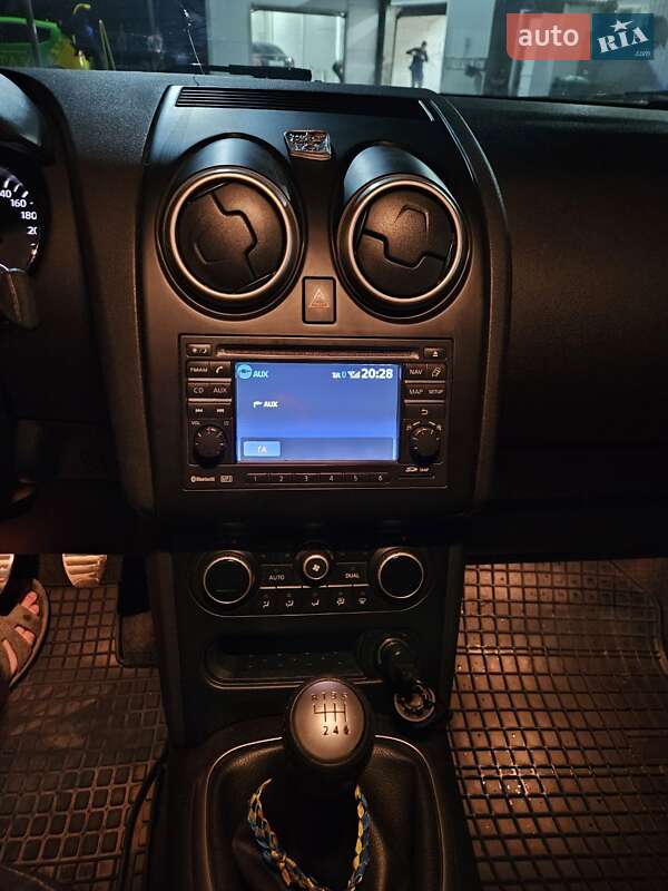 Внедорожник / Кроссовер Nissan Qashqai 2011 в Смеле