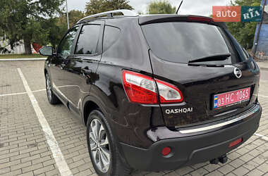 Внедорожник / Кроссовер Nissan Qashqai 2012 в 