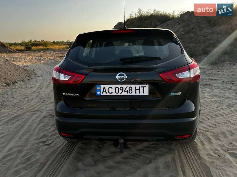 Внедорожник / Кроссовер Nissan Qashqai 2014 в Камне-Каширском