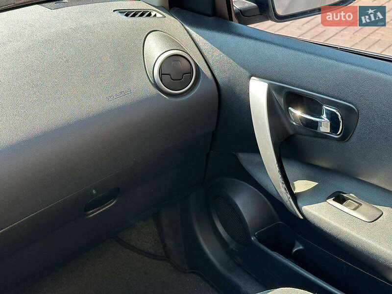 Внедорожник / Кроссовер Nissan Qashqai 2010 в Одессе