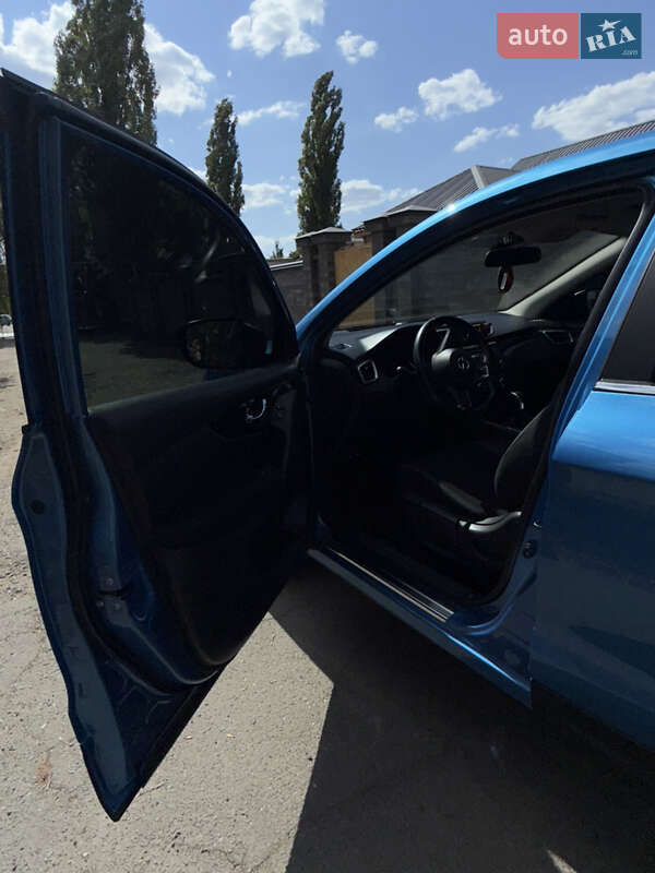 Внедорожник / Кроссовер Nissan Qashqai 2019 в Днепре