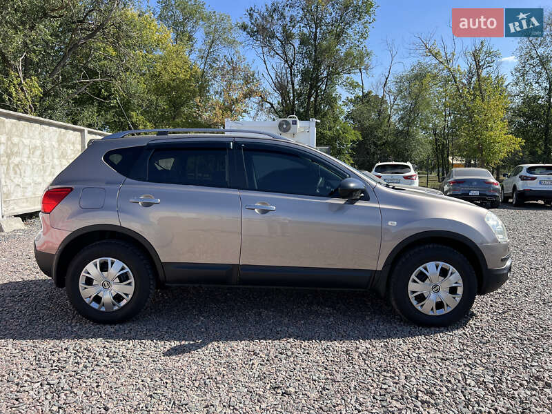Внедорожник / Кроссовер Nissan Qashqai 2009 в Черкассах