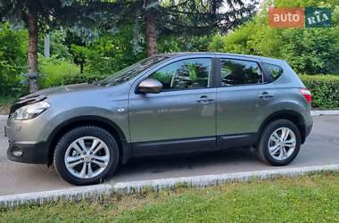 Внедорожник / Кроссовер Nissan Qashqai 2012 в Дубно