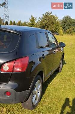 Внедорожник / Кроссовер Nissan Qashqai 2008 в 