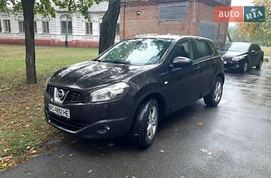 Внедорожник / Кроссовер Nissan Qashqai 2010 в Полтаве