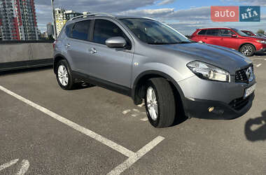 Внедорожник / Кроссовер Nissan Qashqai 2011 в 