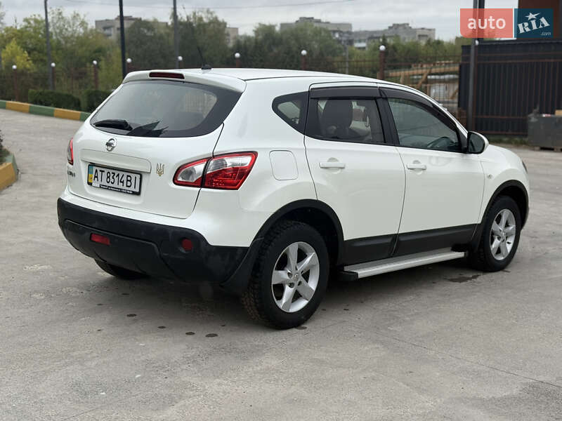Внедорожник / Кроссовер Nissan Qashqai 2013 в Ивано-Франковске