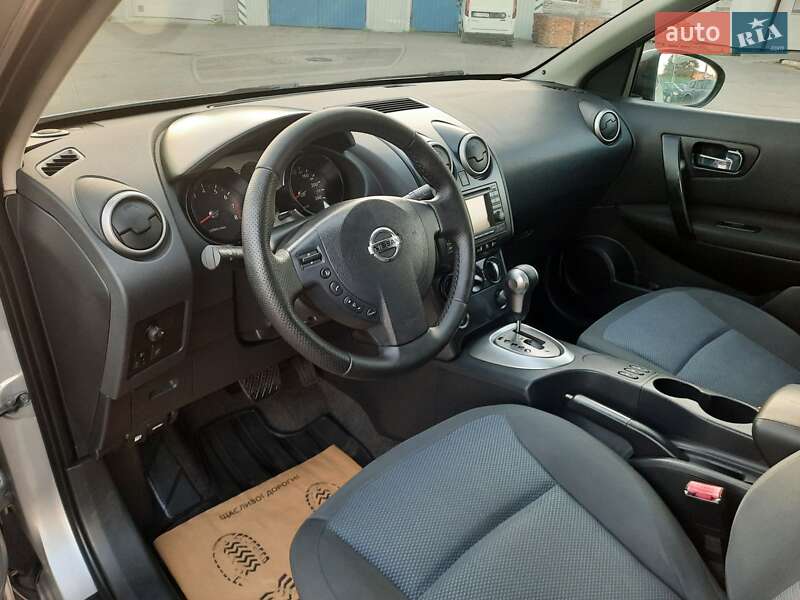Внедорожник / Кроссовер Nissan Qashqai 2009 в Полтаве
