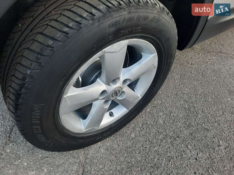Внедорожник / Кроссовер Nissan Qashqai 2009 в Полтаве