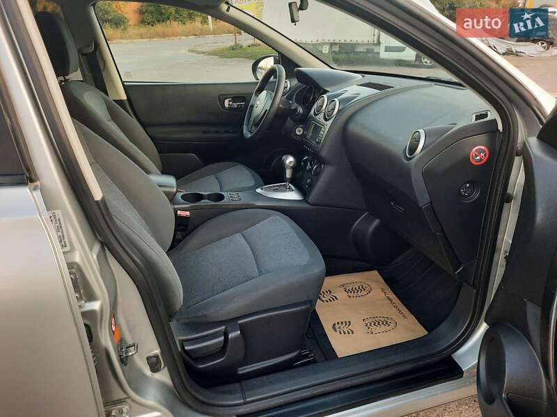 Внедорожник / Кроссовер Nissan Qashqai 2009 в Полтаве