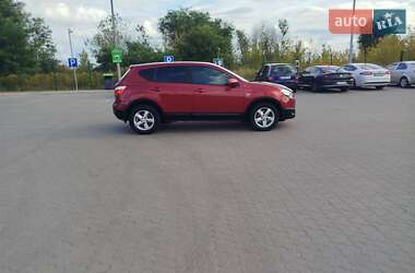 Внедорожник / Кроссовер Nissan Qashqai 2013 в 
