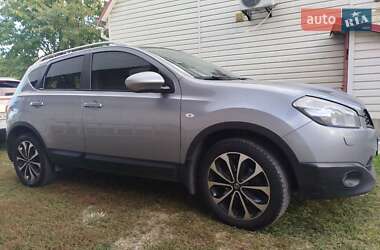 Внедорожник / Кроссовер Nissan Qashqai 2011 в 