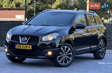Позашляховик / Кросовер Nissan Qashqai 2011 в Стрию