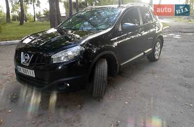 Позашляховик / Кросовер Nissan Qashqai 2010 в Кореці