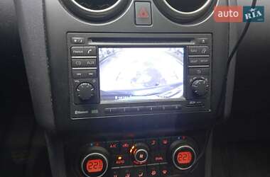 Внедорожник / Кроссовер Nissan Qashqai 2010 в 