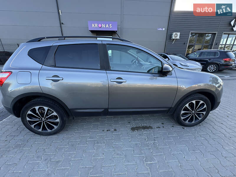 Внедорожник / Кроссовер Nissan Qashqai 2013 в Ивано-Франковске