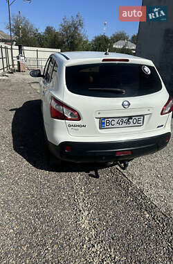 Внедорожник / Кроссовер Nissan Qashqai 2011 в Ивано-Франковске