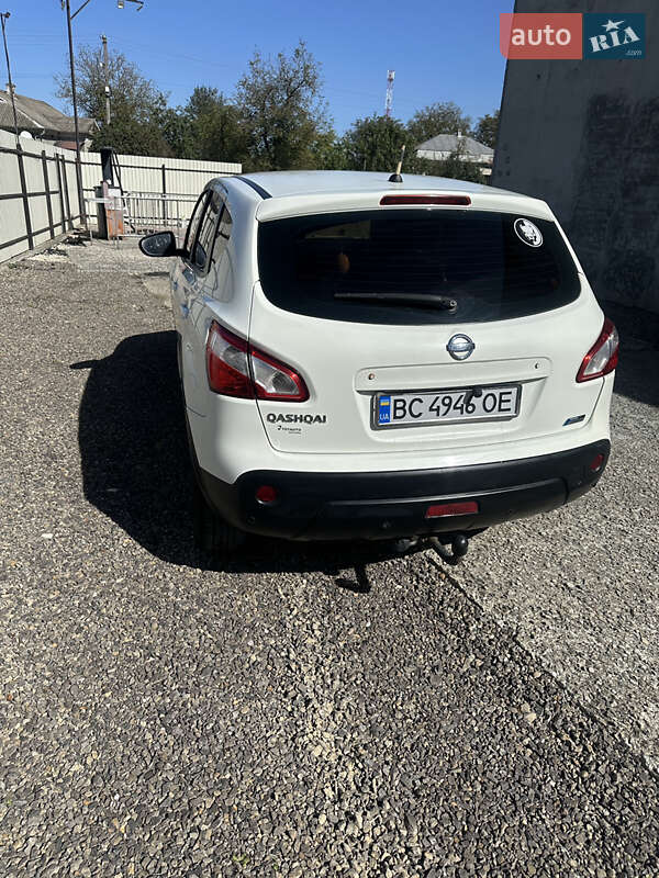 Внедорожник / Кроссовер Nissan Qashqai 2011 в Ивано-Франковске фото 3 Внедорожник / Кроссовер Nissan Qashqai 2011 в Ивано-Франковске