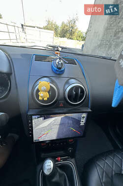 Внедорожник / Кроссовер Nissan Qashqai 2011 в Ивано-Франковске