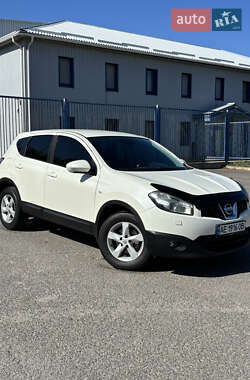Внедорожник / Кроссовер Nissan Qashqai 2012 в Новомосковске