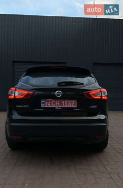 Внедорожник / Кроссовер Nissan Qashqai 2014 в 