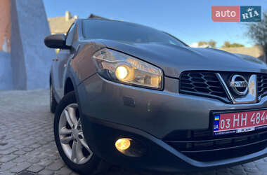 Позашляховик / Кросовер Nissan Qashqai 2012 в Кременці