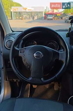 Позашляховик / Кросовер Nissan Qashqai 2013 в  фото 12 Позашляховик / Кросовер Nissan Qashqai 2013 в
