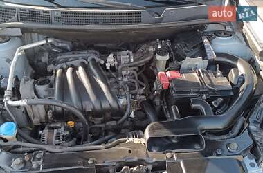 Позашляховик / Кросовер Nissan Qashqai 2013 в  фото 19 Позашляховик / Кросовер Nissan Qashqai 2013 в