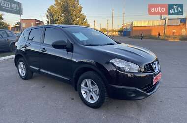 Внедорожник / Кроссовер Nissan Qashqai 2011 в 