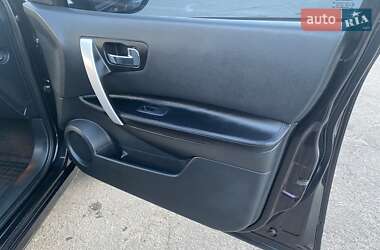 Внедорожник / Кроссовер Nissan Qashqai 2011 в 