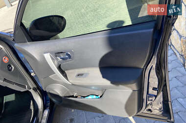 Внедорожник / Кроссовер Nissan Qashqai 2007 в 