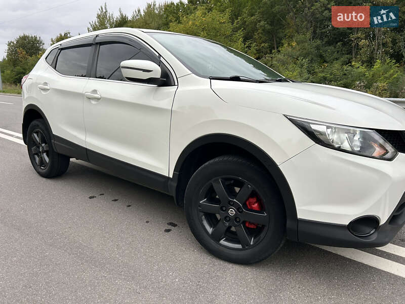 Внедорожник / Кроссовер Nissan Qashqai 2014 в Хмельницком