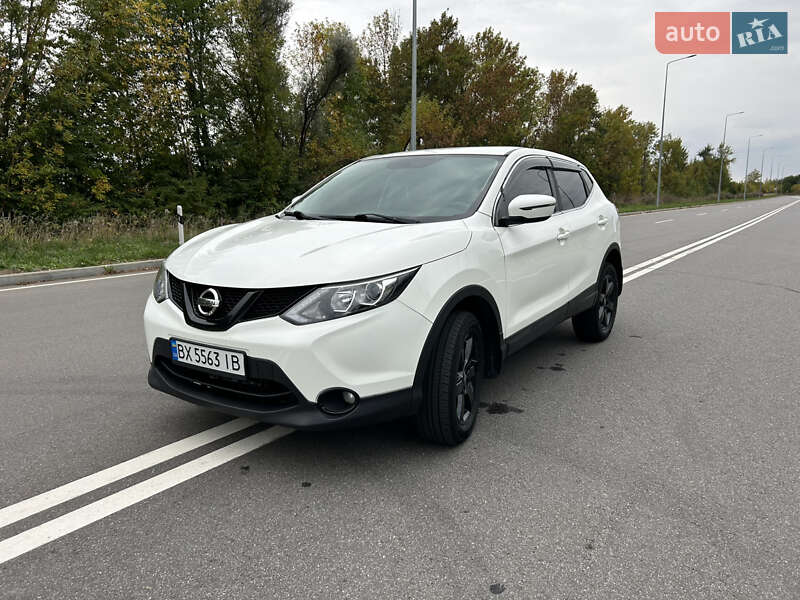 Внедорожник / Кроссовер Nissan Qashqai 2014 в Хмельницком