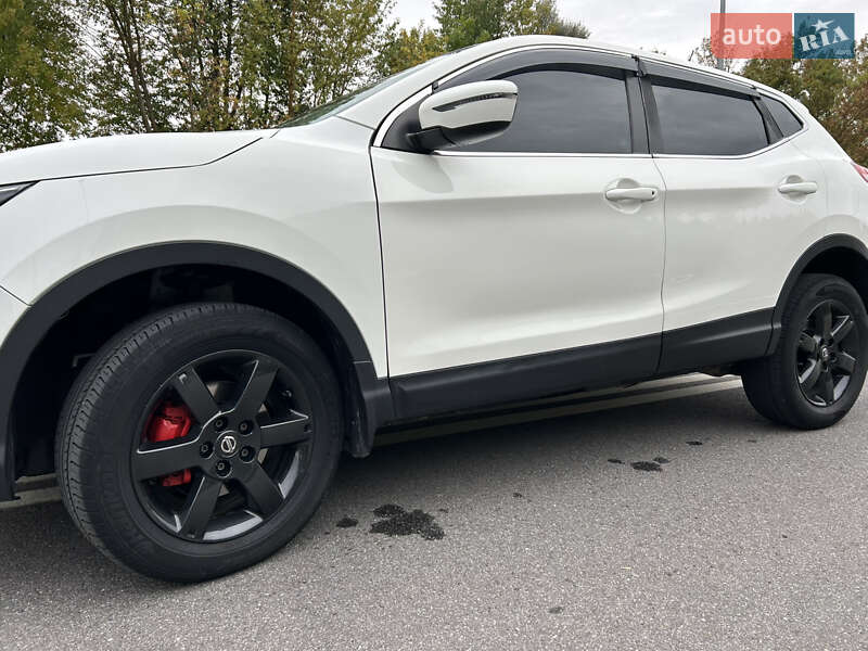 Внедорожник / Кроссовер Nissan Qashqai 2014 в Хмельницком
