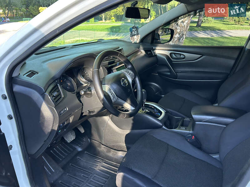 Внедорожник / Кроссовер Nissan Qashqai 2014 в Хмельницком