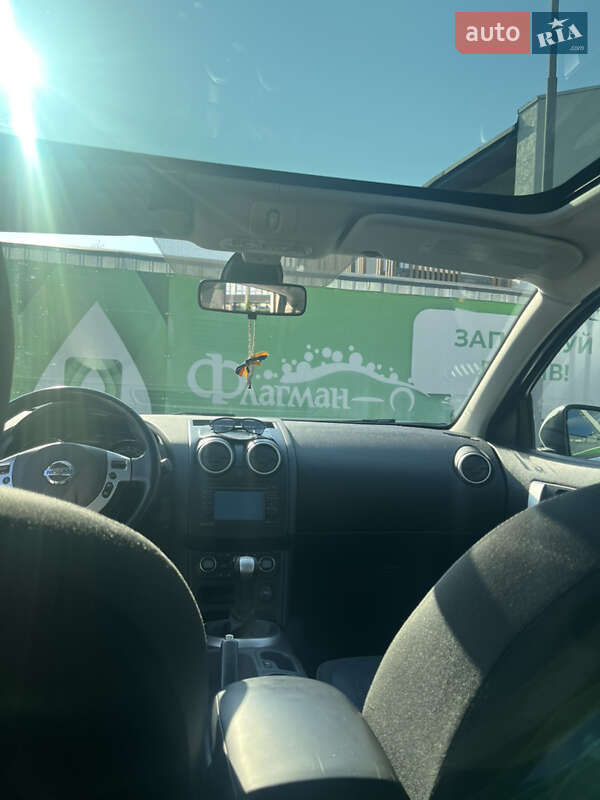 Внедорожник / Кроссовер Nissan Qashqai 2010 в Ивано-Франковске