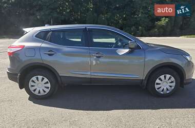 Позашляховик / Кросовер Nissan Qashqai 2015 в Львові