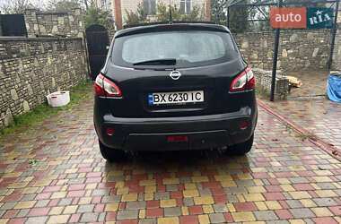 Внедорожник / Кроссовер Nissan Qashqai 2012 в 