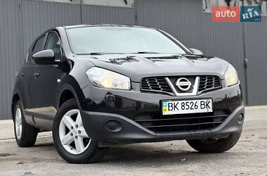 Внедорожник / Кроссовер Nissan Qashqai 2013 в 