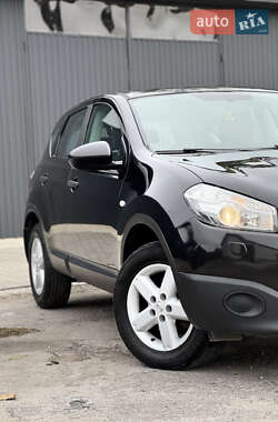 Внедорожник / Кроссовер Nissan Qashqai 2013 в 