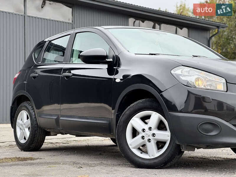 Внедорожник / Кроссовер Nissan Qashqai 2013 в Ровно