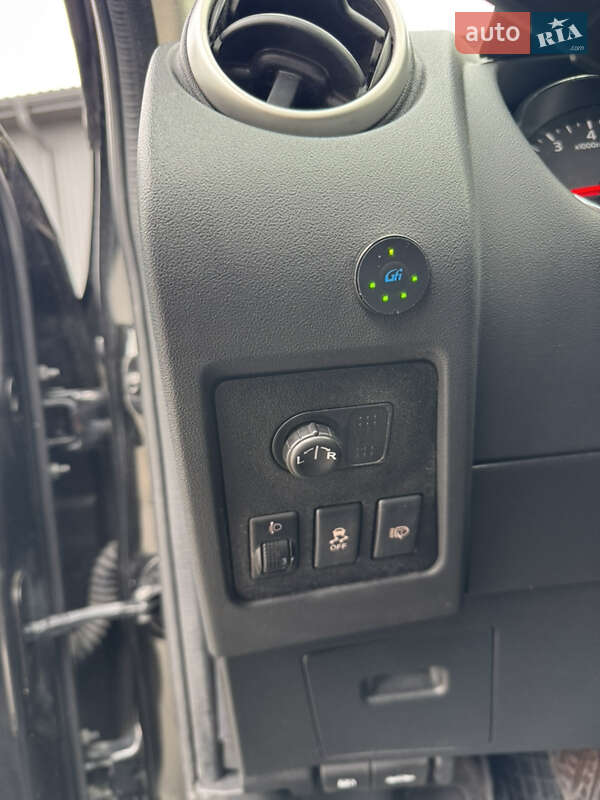 Внедорожник / Кроссовер Nissan Qashqai 2013 в Ровно