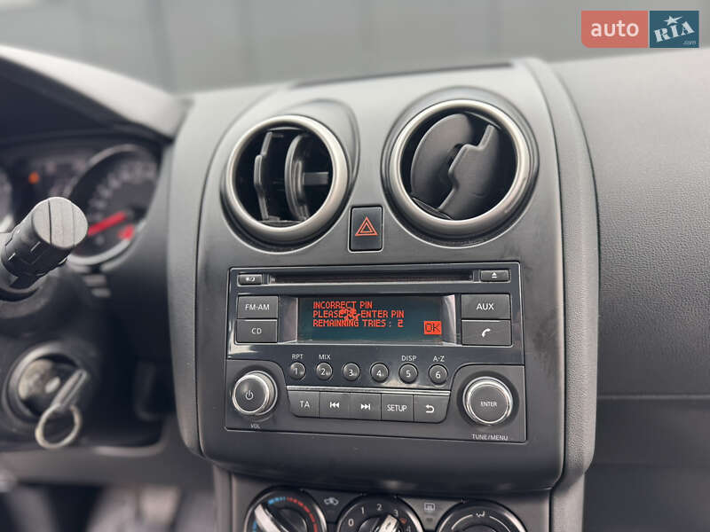 Внедорожник / Кроссовер Nissan Qashqai 2013 в Ровно