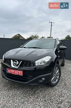 Внедорожник / Кроссовер Nissan Qashqai 2011 в 