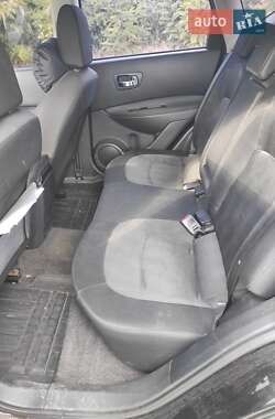Внедорожник / Кроссовер Nissan Qashqai 2010 в 